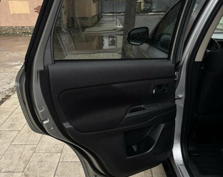 Сірий Міцубісі Аутлендер, об'ємом двигуна 2 л та пробігом 63 тис. км за 22500 $, фото 11 на Automoto.ua