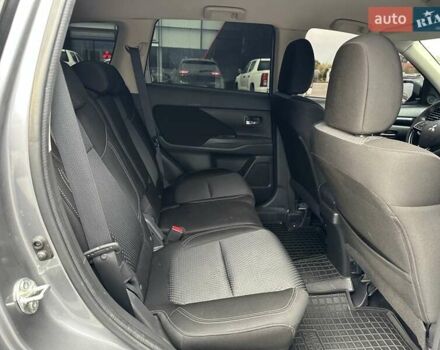 Мицубиси Аутлендер 2021 в Киеве на Automoto.ua Серый Мицубиси Аутлендер, объемом двигателя 2 л и пробегом 132 тыс. км за 18500 $, фото 30 на Automoto.ua