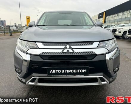 Серый Мицубиси Аутлендер, объемом двигателя 2 л и пробегом 46 тыс. км за 20900 $, фото 1 на Automoto.ua