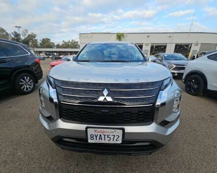 Серый Мицубиси Аутлендер, объемом двигателя 0 л и пробегом 56 тыс. км за 22000 $, фото 1 на Automoto.ua