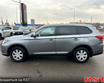 Серый Мицубиси Аутлендер, объемом двигателя 2 л и пробегом 46 тыс. км за 20900 $, фото 3 на Automoto.ua