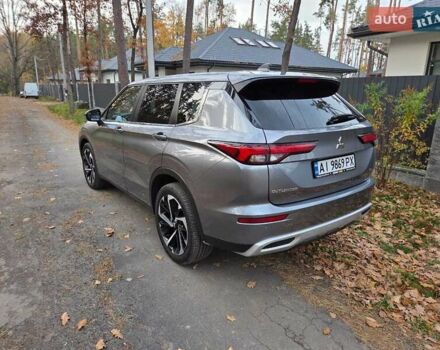 Серый Мицубиси Аутлендер, объемом двигателя 2.49 л и пробегом 50 тыс. км за 23900 $, фото 5 на Automoto.ua