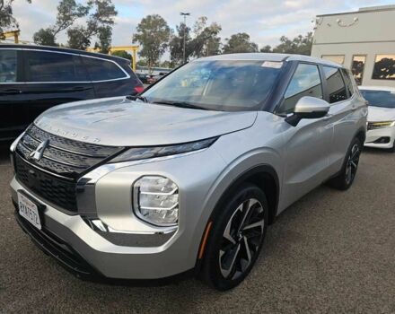 Серый Мицубиси Аутлендер, объемом двигателя 0 л и пробегом 56 тыс. км за 22000 $, фото 2 на Automoto.ua