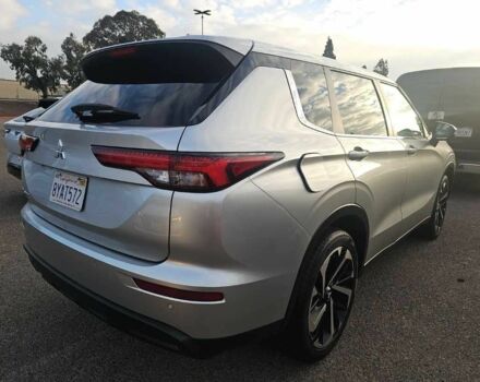 Серый Мицубиси Аутлендер, объемом двигателя 0 л и пробегом 56 тыс. км за 22000 $, фото 6 на Automoto.ua