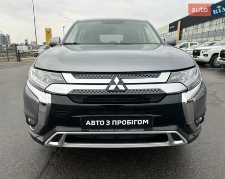 Сірий Міцубісі Аутлендер, об'ємом двигуна 2 л та пробігом 46 тис. км за 20900 $, фото 2 на Automoto.ua