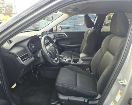 Серый Мицубиси Аутлендер, объемом двигателя 0 л и пробегом 56 тыс. км за 22000 $, фото 7 на Automoto.ua