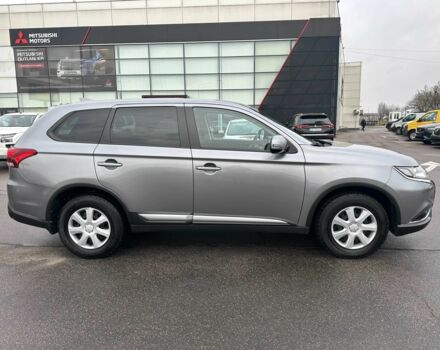 Сірий Міцубісі Аутлендер, об'ємом двигуна 2 л та пробігом 46 тис. км за 20900 $, фото 7 на Automoto.ua