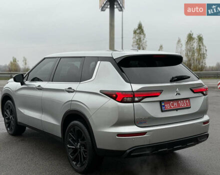 Серый Мицубиси Аутлендер, объемом двигателя 0 л и пробегом 41 тыс. км за 25000 $, фото 5 на Automoto.ua