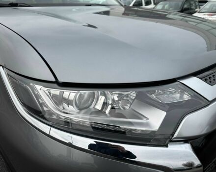 Сірий Міцубісі Аутлендер, об'ємом двигуна 2 л та пробігом 46 тис. км за 20900 $, фото 10 на Automoto.ua