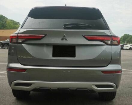 Серый Мицубиси Аутлендер, объемом двигателя 2.5 л и пробегом 25 тыс. км за 7800 $, фото 4 на Automoto.ua