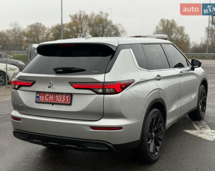 Серый Мицубиси Аутлендер, объемом двигателя 0 л и пробегом 41 тыс. км за 25000 $, фото 4 на Automoto.ua