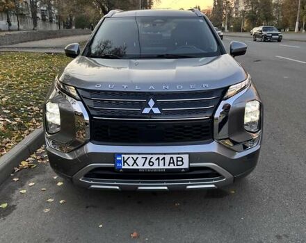 Серый Мицубиси Аутлендер, объемом двигателя 2.49 л и пробегом 63 тыс. км за 25600 $, фото 2 на Automoto.ua