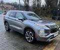 Серый Мицубиси Аутлендер, объемом двигателя 2.49 л и пробегом 64 тыс. км за 23200 $, фото 1 на Automoto.ua