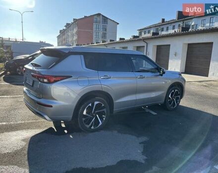 Серый Мицубиси Аутлендер, объемом двигателя 2.49 л и пробегом 38 тыс. км за 24999 $, фото 7 на Automoto.ua