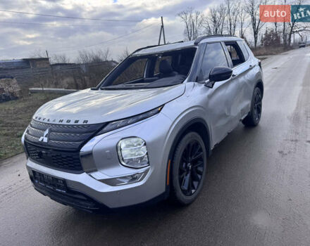 Серый Мицубиси Аутлендер, объемом двигателя 2.5 л и пробегом 80 тыс. км за 13500 $, фото 1 на Automoto.ua