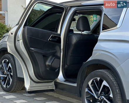 Міцубісі Аутлендер 2022 у Стрые на Automoto.ua Сірий Міцубісі Аутлендер, об'ємом двигуна 2.5 л та пробігом 85 тис. км за 23999 $, фото 71 на Automoto.ua