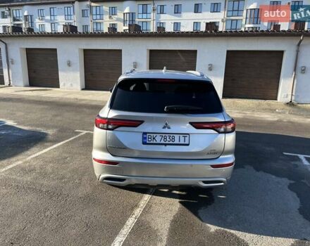 Серый Мицубиси Аутлендер, объемом двигателя 2.49 л и пробегом 38 тыс. км за 24999 $, фото 9 на Automoto.ua