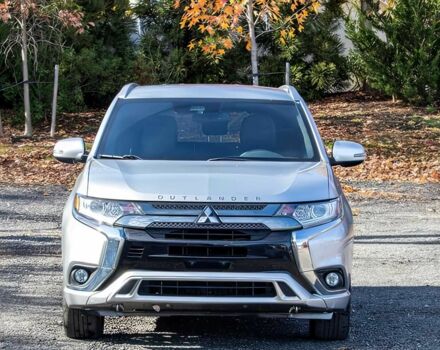 Сірий Міцубісі Аутлендер, об'ємом двигуна 0 л та пробігом 18 тис. км за 13580 $, фото 1 на Automoto.ua