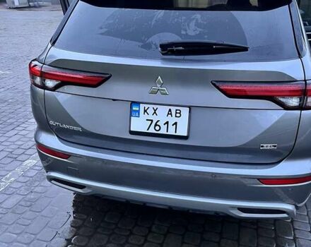 Серый Мицубиси Аутлендер, объемом двигателя 2.49 л и пробегом 64 тыс. км за 23200 $, фото 7 на Automoto.ua