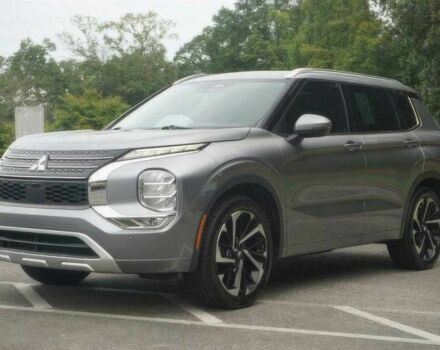 Серый Мицубиси Аутлендер, объемом двигателя 2.5 л и пробегом 25 тыс. км за 7800 $, фото 1 на Automoto.ua