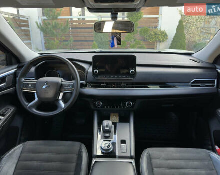 Міцубісі Аутлендер 2022 у Стрые на Automoto.ua Сірий Міцубісі Аутлендер, об'ємом двигуна 2.5 л та пробігом 85 тис. км за 23999 $, фото 77 на Automoto.ua