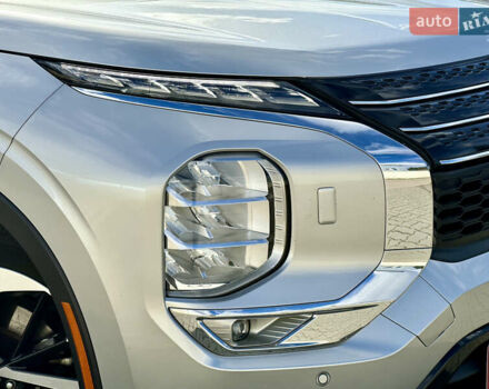 Міцубісі Аутлендер 2022 у Стрые на Automoto.ua Сірий Міцубісі Аутлендер, об'ємом двигуна 2.5 л та пробігом 85 тис. км за 23999 $, фото 19 на Automoto.ua