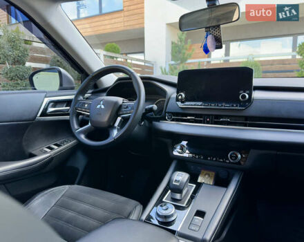 Міцубісі Аутлендер 2022 у Стрые на Automoto.ua Сірий Міцубісі Аутлендер, об'ємом двигуна 2.5 л та пробігом 85 тис. км за 23999 $, фото 78 на Automoto.ua