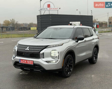 Серый Мицубиси Аутлендер, объемом двигателя 0 л и пробегом 41 тыс. км за 25000 $, фото 1 на Automoto.ua