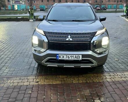 Серый Мицубиси Аутлендер, объемом двигателя 2.49 л и пробегом 64 тыс. км за 23200 $, фото 3 на Automoto.ua