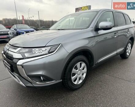 Сірий Міцубісі Аутлендер, об'ємом двигуна 2 л та пробігом 46 тис. км за 20900 $, фото 3 на Automoto.ua