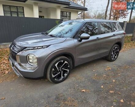 Серый Мицубиси Аутлендер, объемом двигателя 2.49 л и пробегом 50 тыс. км за 23900 $, фото 7 на Automoto.ua