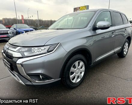 Серый Мицубиси Аутлендер, объемом двигателя 2 л и пробегом 46 тыс. км за 20900 $, фото 2 на Automoto.ua