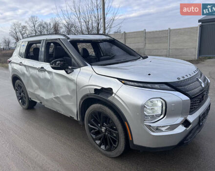 Серый Мицубиси Аутлендер, объемом двигателя 2.5 л и пробегом 80 тыс. км за 13500 $, фото 6 на Automoto.ua