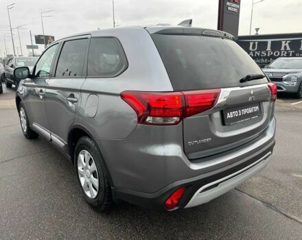 Сірий Міцубісі Аутлендер, об'ємом двигуна 2 л та пробігом 46 тис. км за 20900 $, фото 4 на Automoto.ua