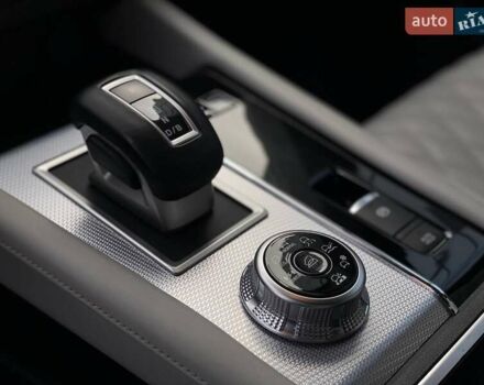 Серый Мицубиси Аутлендер, объемом двигателя 2.36 л и пробегом 26 тыс. км за 37000 $, фото 12 на Automoto.ua