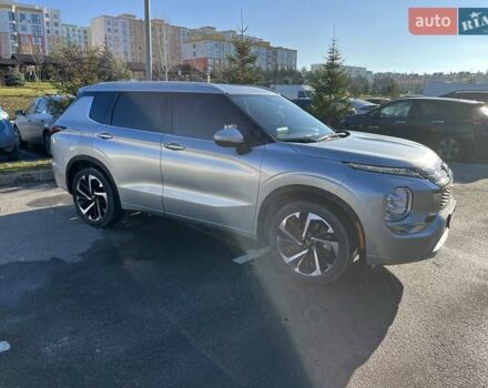 Серый Мицубиси Аутлендер, объемом двигателя 2.49 л и пробегом 38 тыс. км за 24999 $, фото 5 на Automoto.ua