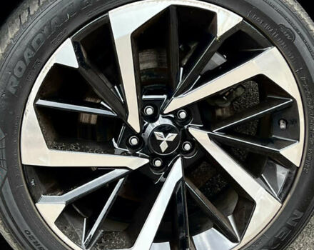 Серый Мицубиси Аутлендер, объемом двигателя 2.36 л и пробегом 48 тыс. км за 38888 $, фото 10 на Automoto.ua