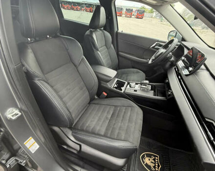 Серый Мицубиси Аутлендер, объемом двигателя 2.49 л и пробегом 21 тыс. км за 29500 $, фото 20 на Automoto.ua