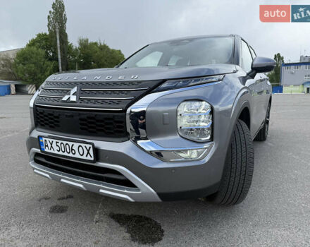 Серый Мицубиси Аутлендер, объемом двигателя 2.49 л и пробегом 21 тыс. км за 29500 $, фото 6 на Automoto.ua