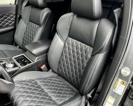 Серый Мицубиси Аутлендер, объемом двигателя 2.36 л и пробегом 48 тыс. км за 38888 $, фото 22 на Automoto.ua