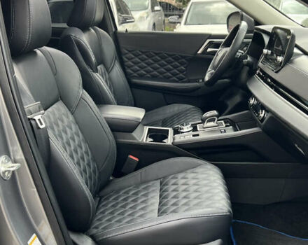 Серый Мицубиси Аутлендер, объемом двигателя 2.36 л и пробегом 48 тыс. км за 38888 $, фото 38 на Automoto.ua