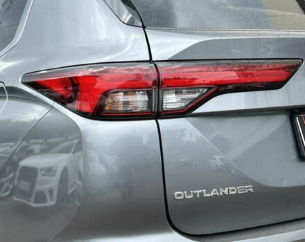 Серый Мицубиси Аутлендер, объемом двигателя 2.36 л и пробегом 48 тыс. км за 38888 $, фото 17 на Automoto.ua