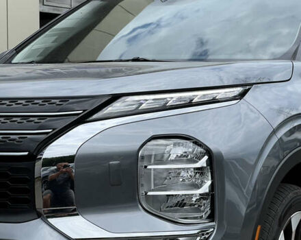 Серый Мицубиси Аутлендер, объемом двигателя 2.36 л и пробегом 48 тыс. км за 38888 $, фото 8 на Automoto.ua