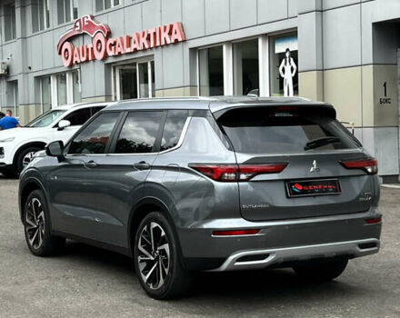 Серый Мицубиси Аутлендер, объемом двигателя 2.36 л и пробегом 48 тыс. км за 38888 $, фото 15 на Automoto.ua