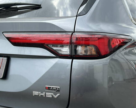 Серый Мицубиси Аутлендер, объемом двигателя 2.36 л и пробегом 48 тыс. км за 38888 $, фото 18 на Automoto.ua