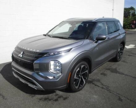 Серый Мицубиси Аутлендер, объемом двигателя 2.4 л и пробегом 19 тыс. км за 13850 $, фото 2 на Automoto.ua