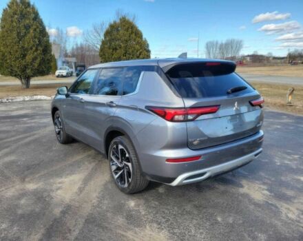 Серый Мицубиси Аутлендер, объемом двигателя 2.4 л и пробегом 14 тыс. км за 7600 $, фото 4 на Automoto.ua