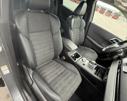 Серый Мицубиси Аутлендер, объемом двигателя 2.49 л и пробегом 21 тыс. км за 29500 $, фото 21 на Automoto.ua