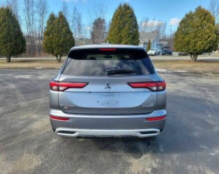 Серый Мицубиси Аутлендер, объемом двигателя 2.4 л и пробегом 14 тыс. км за 7600 $, фото 5 на Automoto.ua