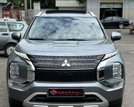 Серый Мицубиси Аутлендер, объемом двигателя 2.36 л и пробегом 48 тыс. км за 38888 $, фото 1 на Automoto.ua